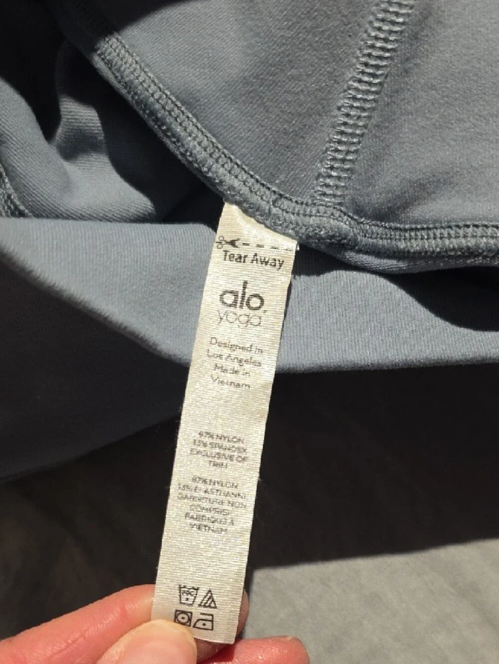 ALO Yoga light blue